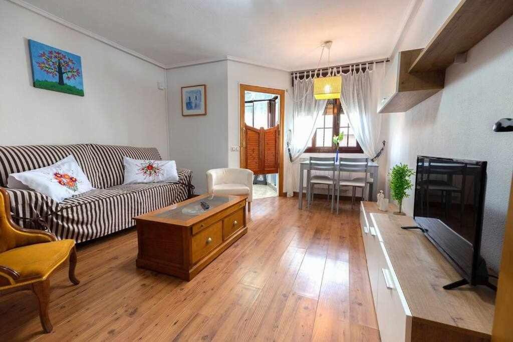 El Apartamentin De Ластрес Екстериор снимка